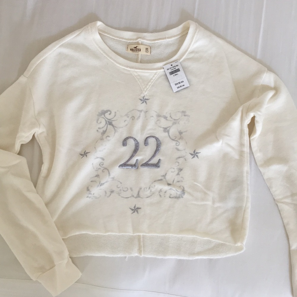 NWT Cropped Hollister Sweatshirt